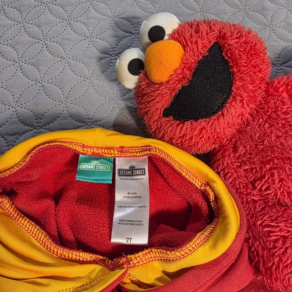 Sesame‎ Street Elmo Red Graphic Fleece Pullover Hoodie Kids Size 2T/ElmoPlush - Picture 9 of 9